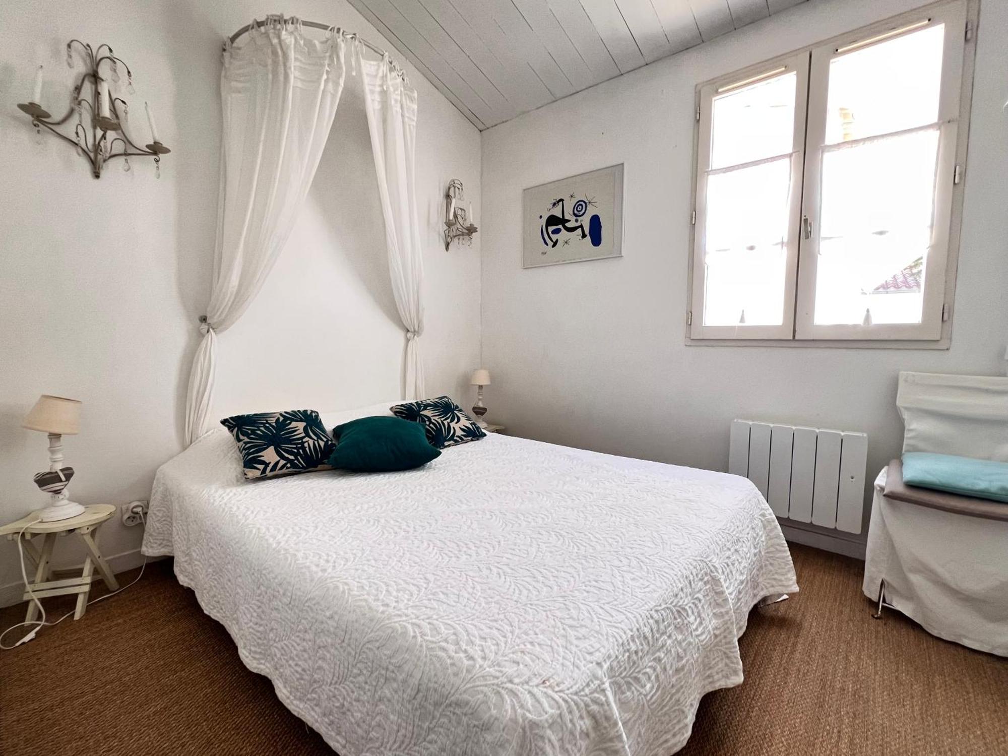 Appartement Liseron Saint-Martin-de-Ré Esterno foto