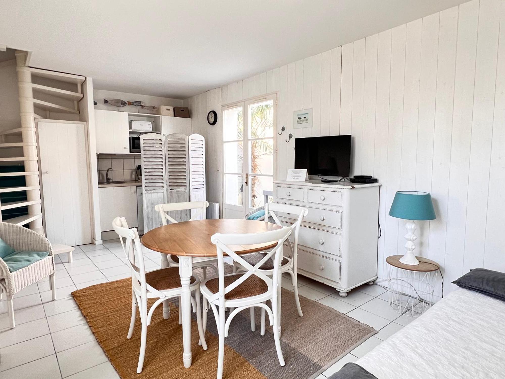 Appartement Liseron Saint-Martin-de-Ré Esterno foto